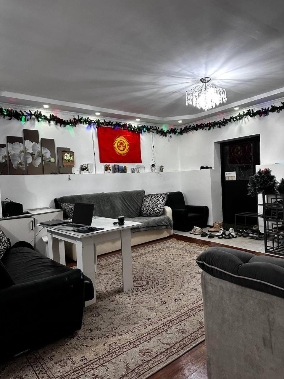 Nomadstan Capsule Hostel Karakol Exterior photo